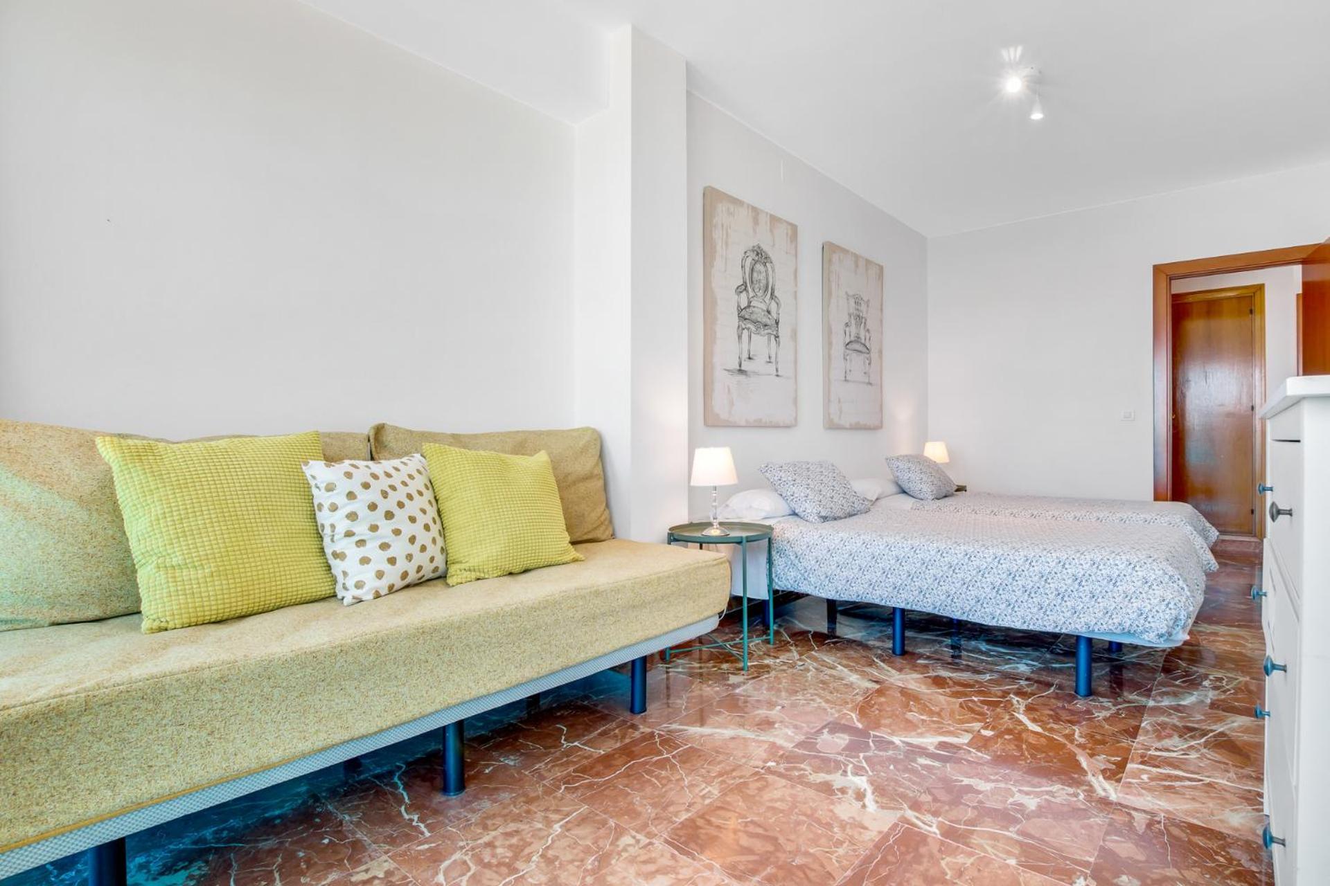 Apt Alameda De Colon Solo Familias マラガ エクステリア 写真